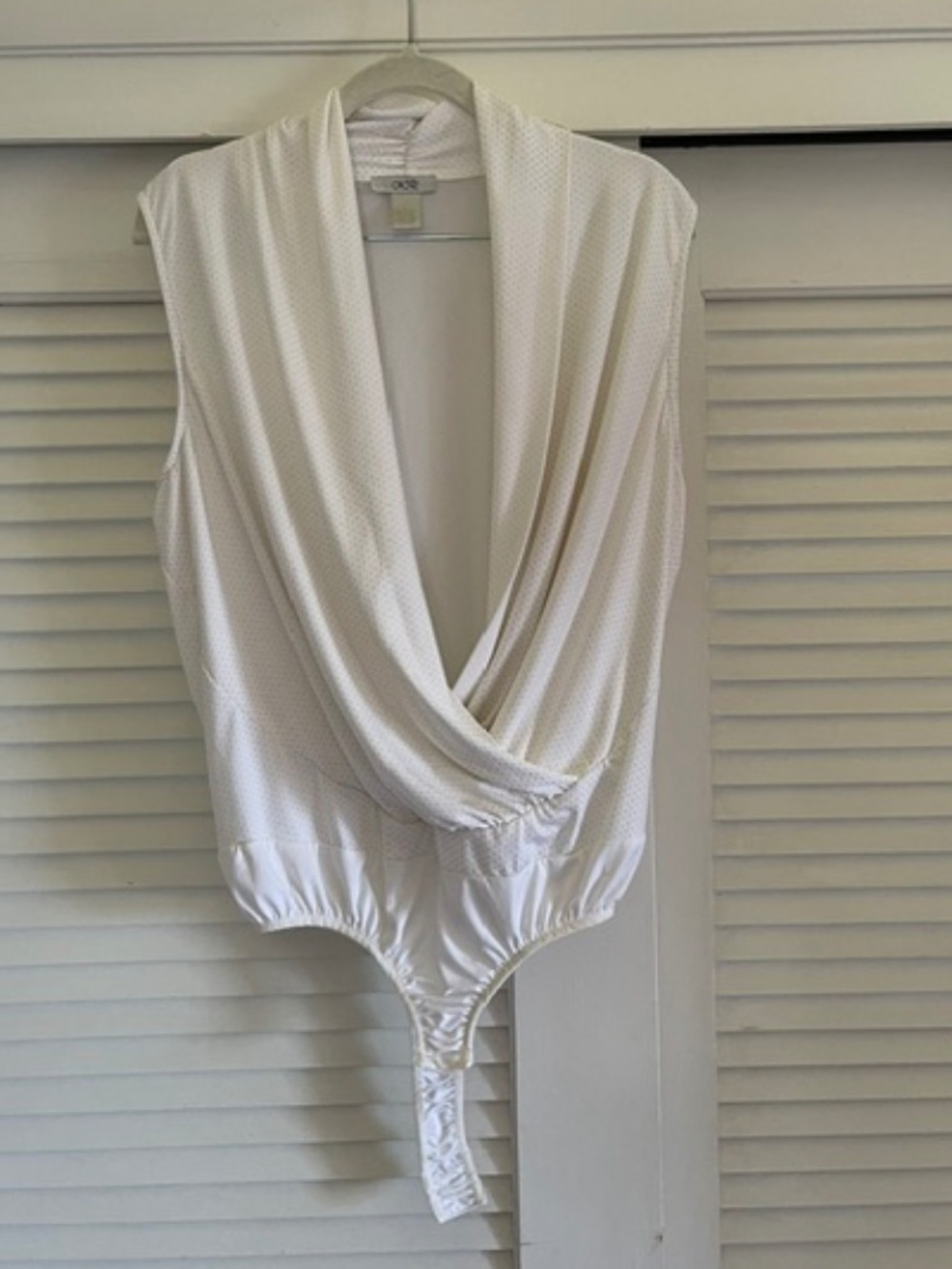 Cache White Bodysuit L   NWOT